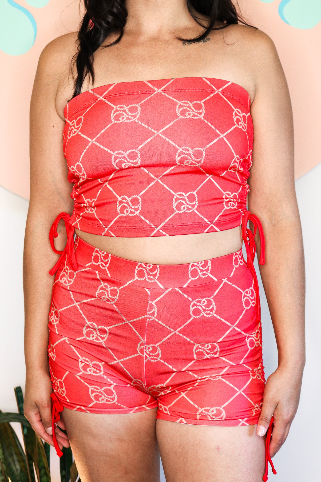 HARD KNOT SCRUNCH TOP RED